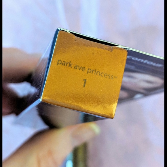 Tarte Contouring Face Slenderizer - PAP1 - Picture 3 of 3